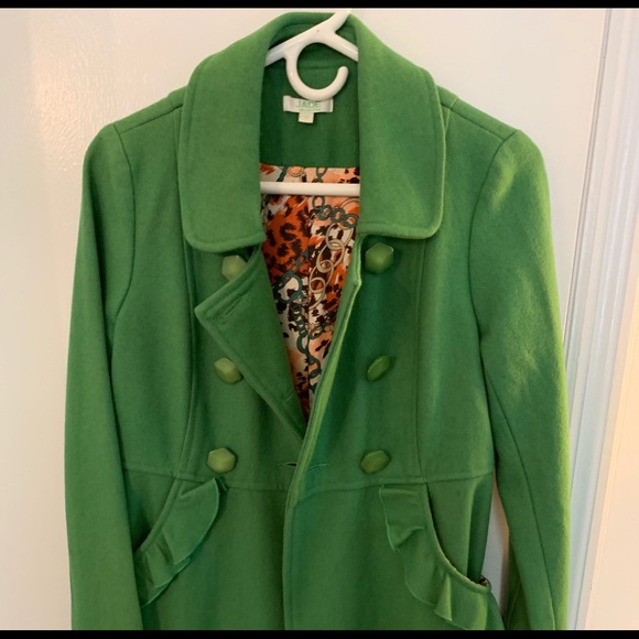 Green coat - Picture 3 of 4
